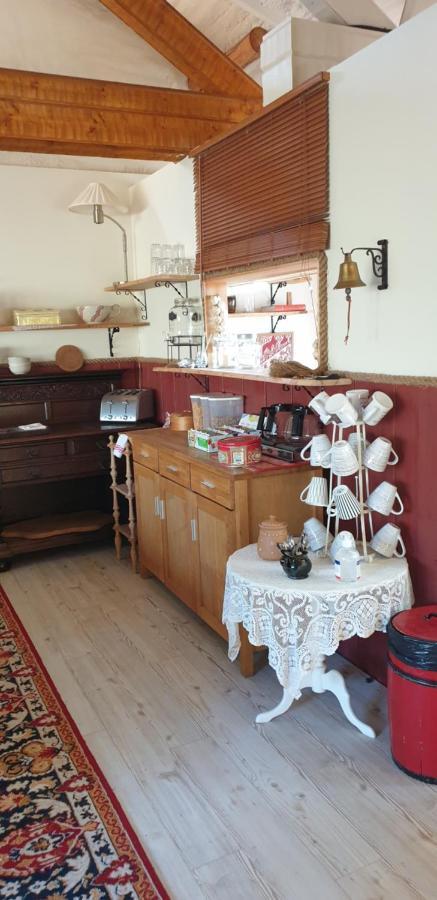 Woodstock B & B Studios Balsta Bagian luar foto