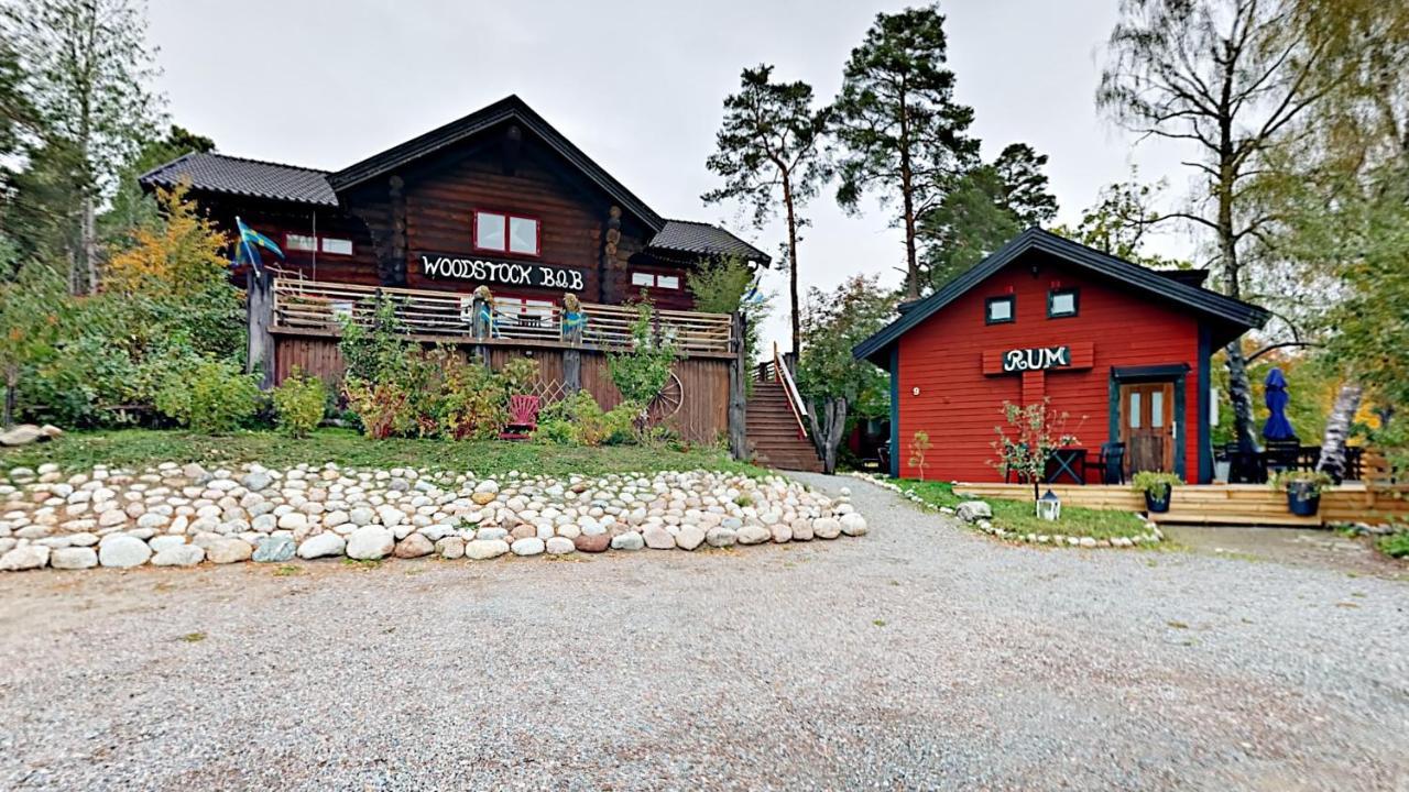 Woodstock B & B Studios Balsta Bagian luar foto