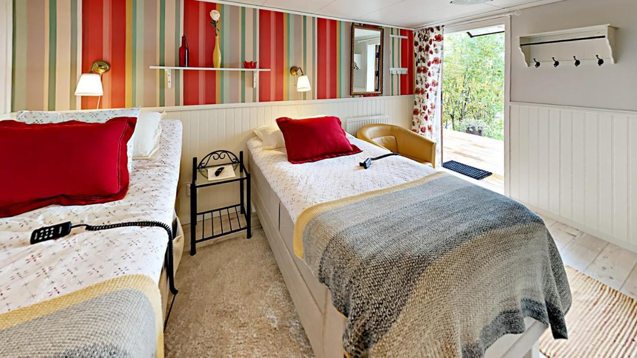 Woodstock B & B Studios Balsta Bagian luar foto